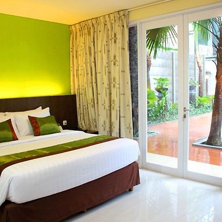 Bali De Anyer Hotel & Restaurant מראה חיצוני תמונה