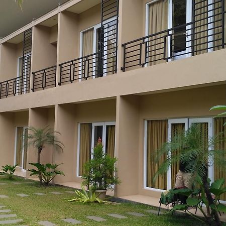 Bali De Anyer Hotel & Restaurant מראה חיצוני תמונה